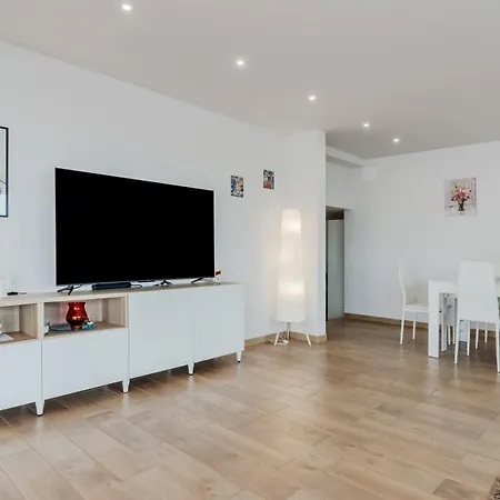 Apartment Skyview Terrace: Your Urban Escape Catania