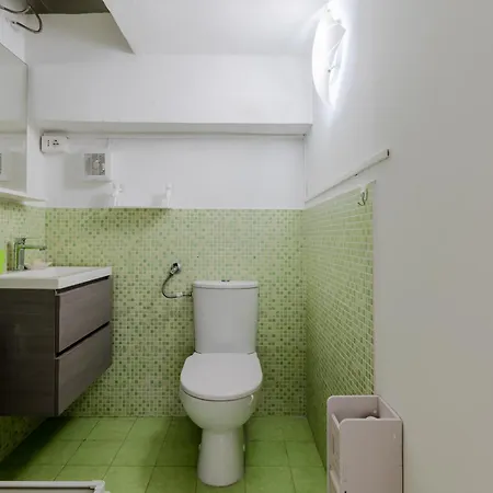 Skyview Terrace: Your Urban Escape Apartment